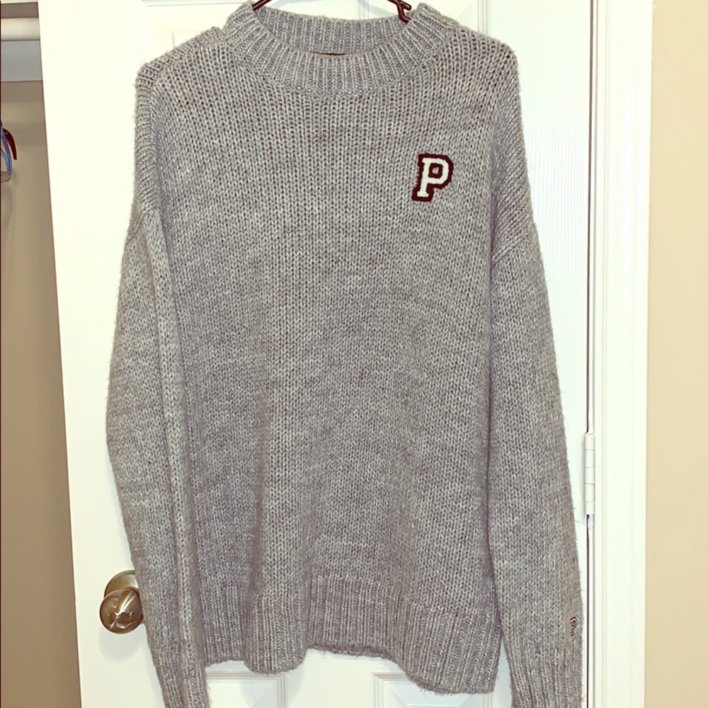 Brand new PINK sweater size small